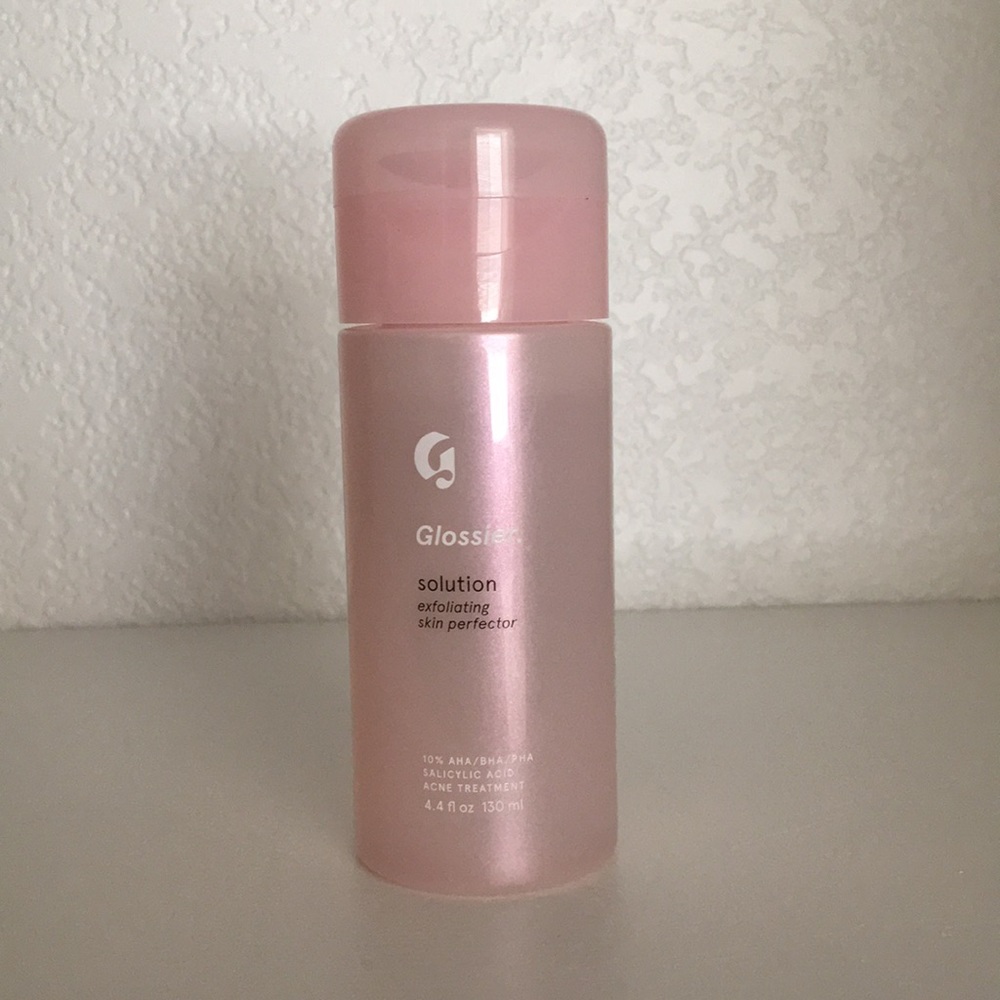 Glossier solution